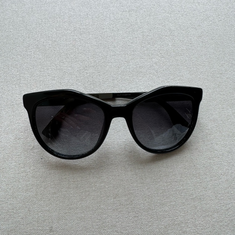 Fendi  cat eye sunglasses